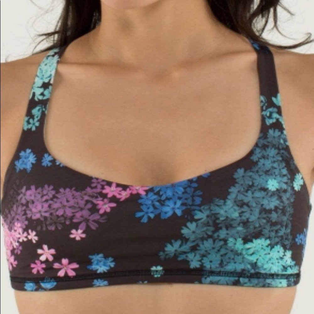 Lululemon free to be sports bra size 6
